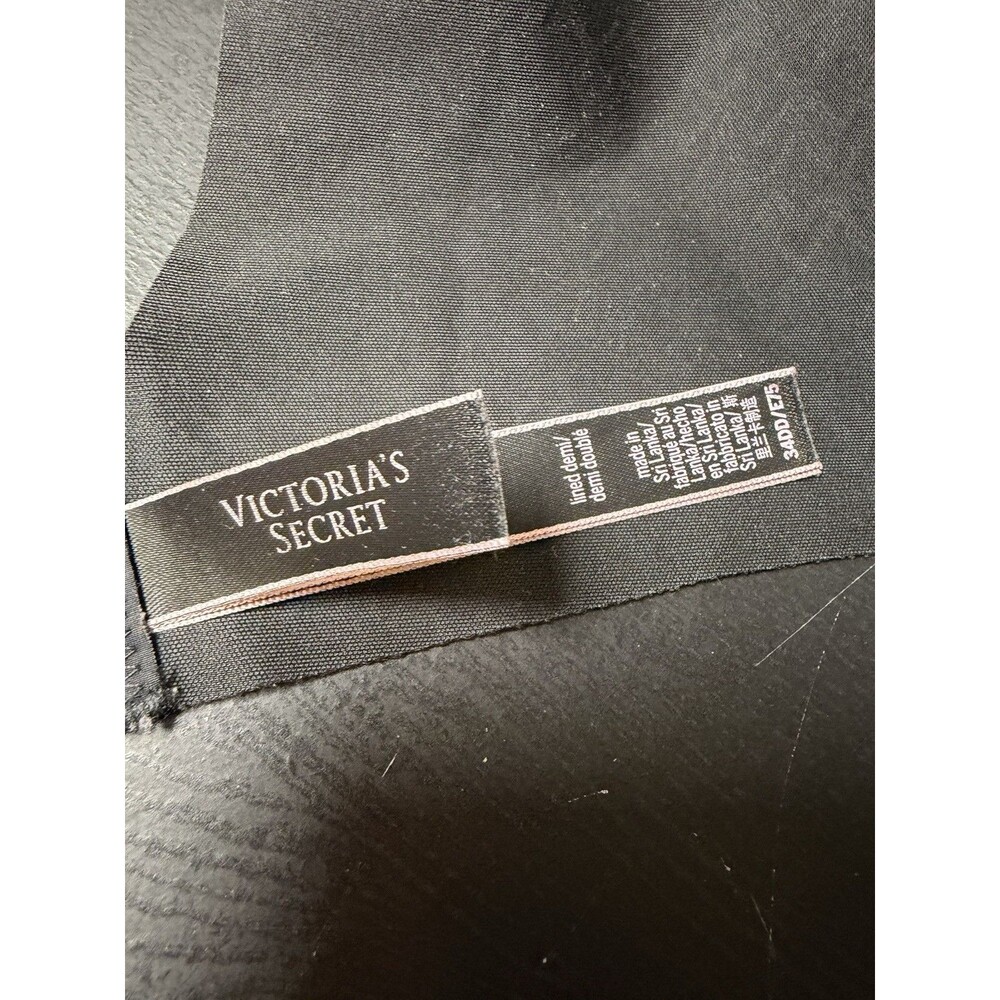 Victoria’s Secret 2 Pc Bra Lot 34DD - Picture 8 of 8